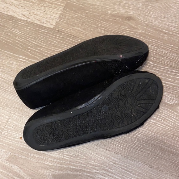 Hot Cakes Girls’ Black Suede Ballet Flats with Rhinestones - Picture 5 of 5